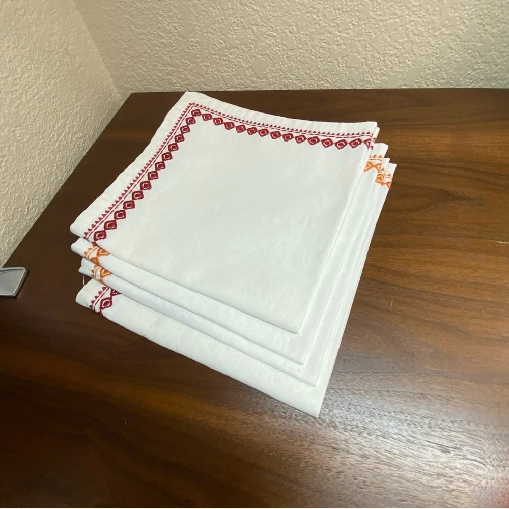Vintage Pottery Barn (4) Linen Cotton‎ Napkins White Embroidered Border 18x18